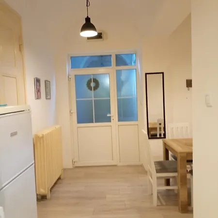 Apartment N30